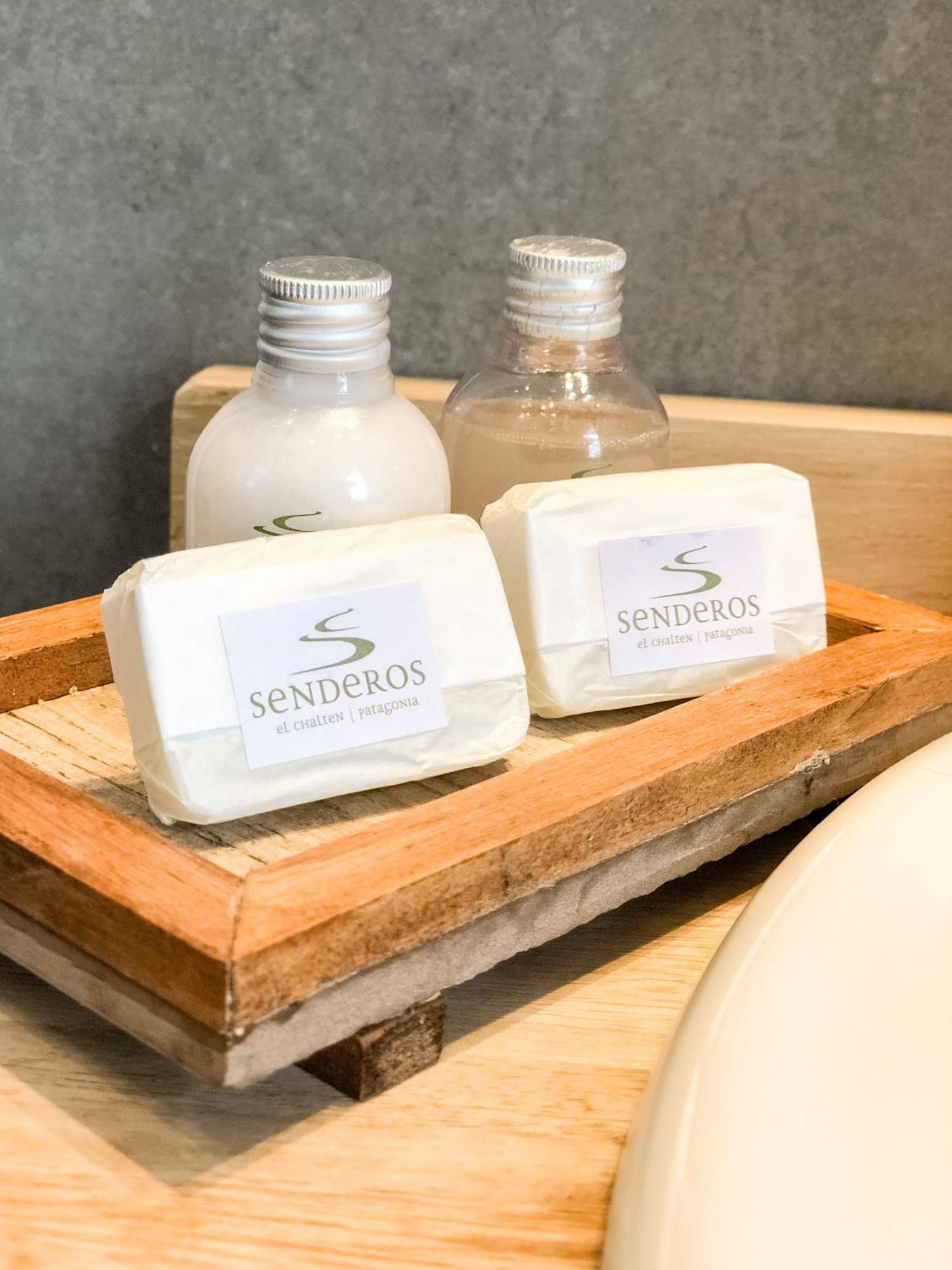 Senderos Aparts & Suites El Chalten Ngoại thất bức ảnh